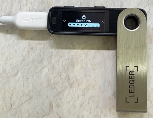 Ledger Nano S PlusのPINコードは4桁または8桁