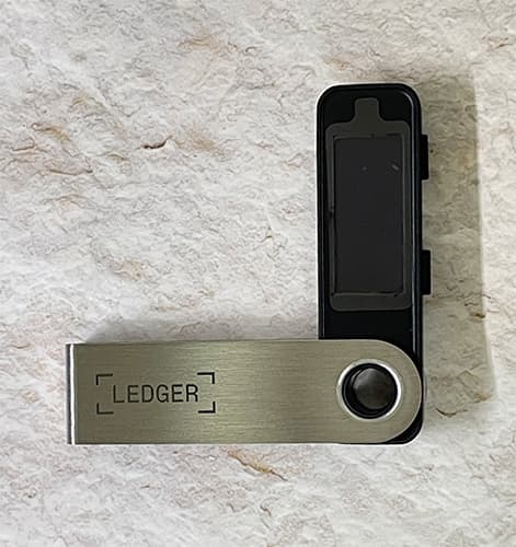 Ledger Nano S Plus（レジャーナノSプラス）本体